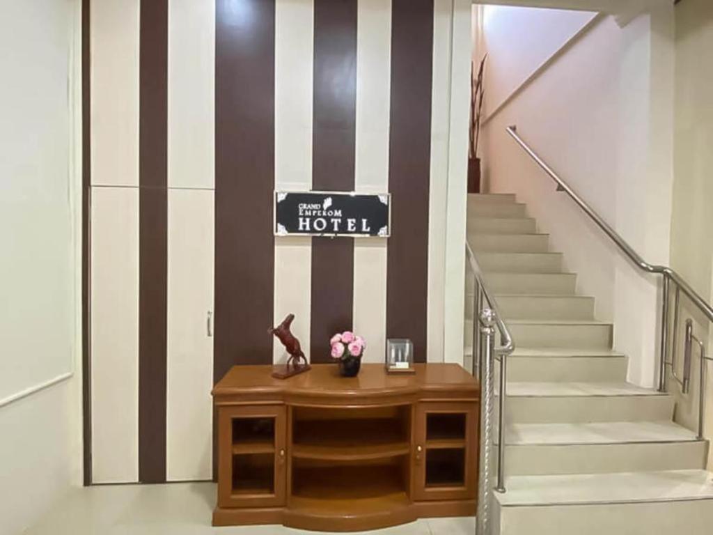 Grand Emperom Mitra Reddoorz Banda Aceh